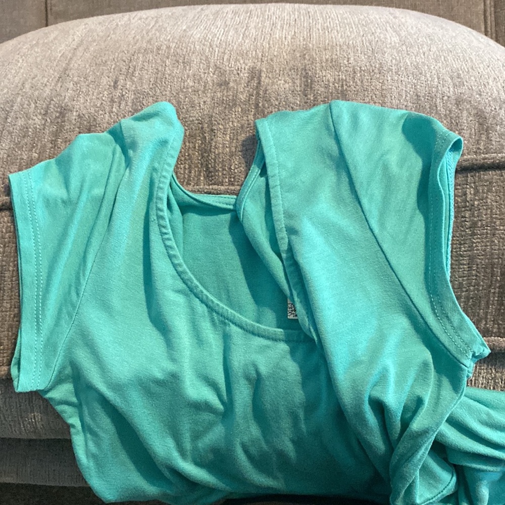 ✨5 for $25✨ Promesa green dress - Picture 10 of 12